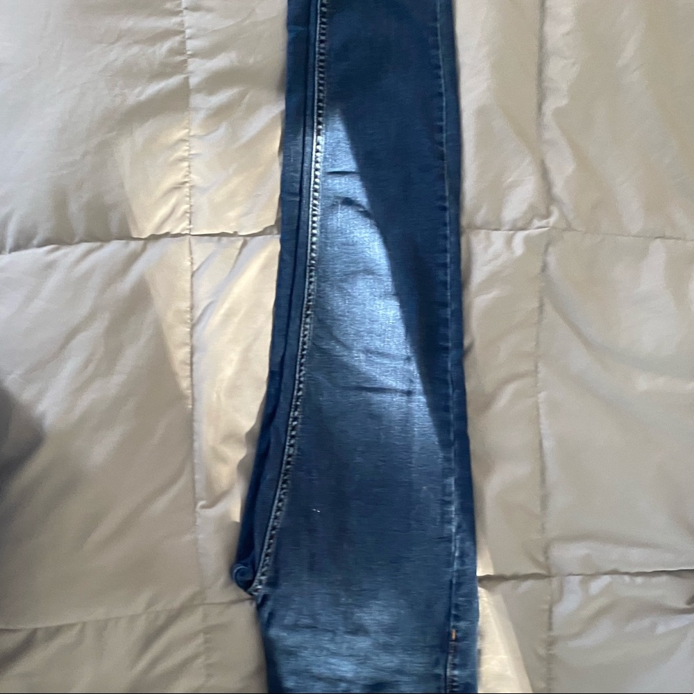 Calvin Klein Jeans - Picture 2 of 6